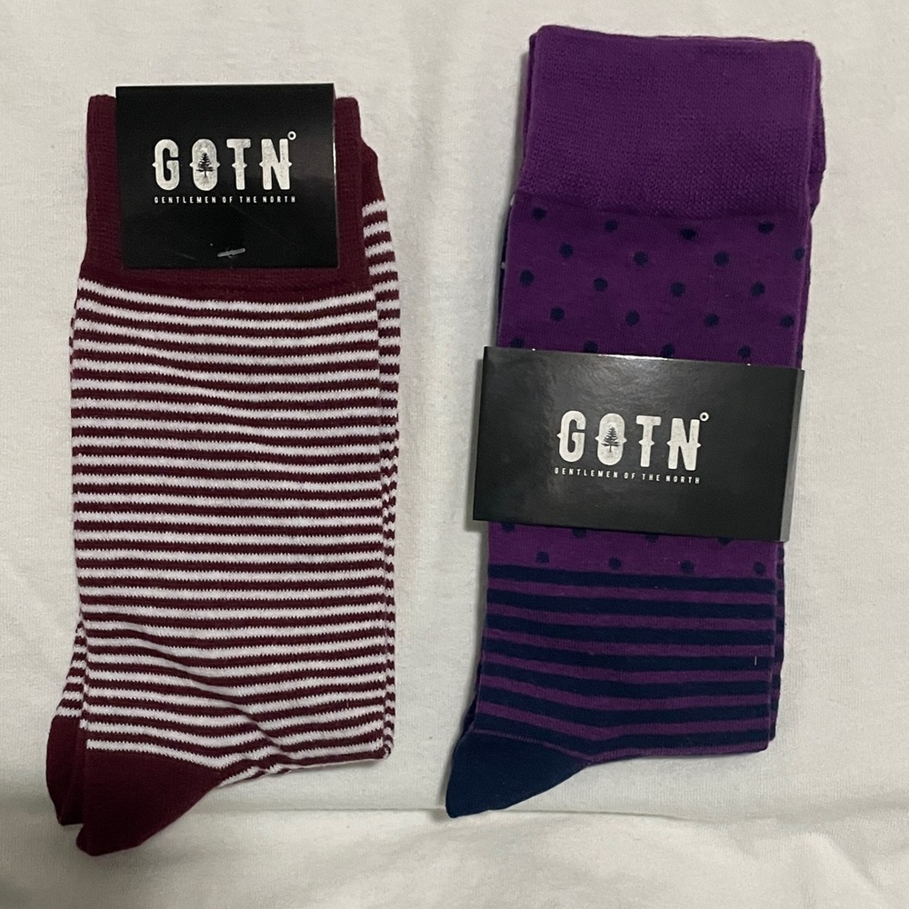 Men's Two-Pack Casual Socks - Maroon Stripe & Purple Dot